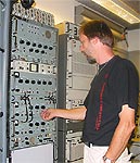 Karl-Arne prövar en mer "stationär" f.d. systemmottagare.